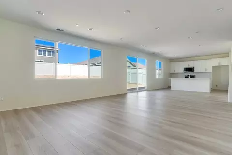 Living - 9064 Carson Ave, Hesperia, CA 92344 photo 2 of 4