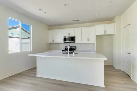 Kitchen - 9064 Carson Ave, Hesperia, CA 92344 photo 1 of 4