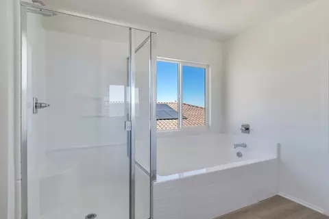 Bath - 9064 Carson Ave, Hesperia, CA 92344 photo 2 of 3