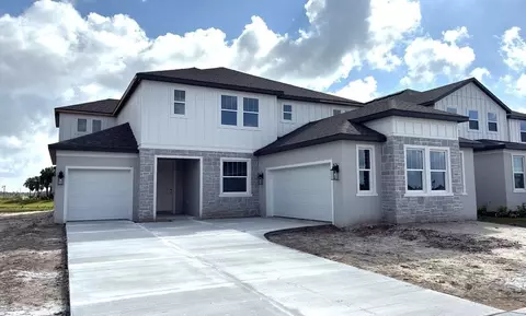 Exterior - 10046 Hidden Hammock Loop, Parrish, FL 34219 photo 2 of 7