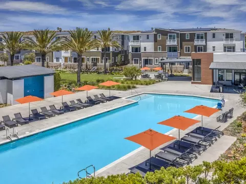 Exterior - 1480 W Longview Ln, San Pedro, CA 90732 photo 1 of 4