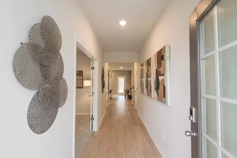 Entry Way - 1297 Whitman Cir, Monroe, GA 30656 photo 3 of 6