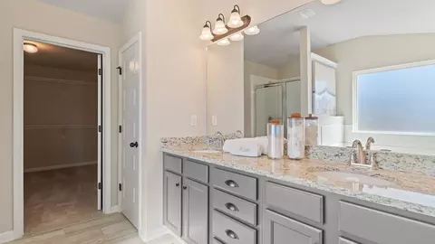Bath - 113 Frontier Way, Mcdonough, GA 30253 photo 1 of 3
