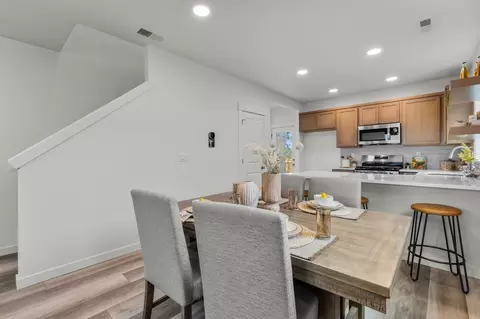 Dining - 5089 Squirrel St, Springfield, OR 97478 photo 2 of 3