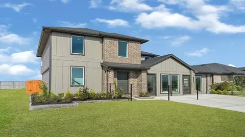 2605 Foxgrove Ln, Sealy, TX 77474