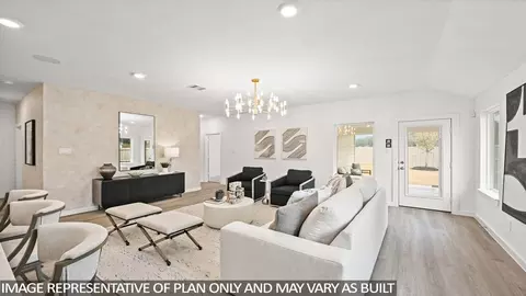 Living - 607 Bronze Wolf Ct, Conroe, TX 77303 photo 2 of 3