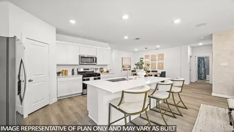 Kitchen - 607 Bronze Wolf Ct, Conroe, TX 77303 photo 2 of 4