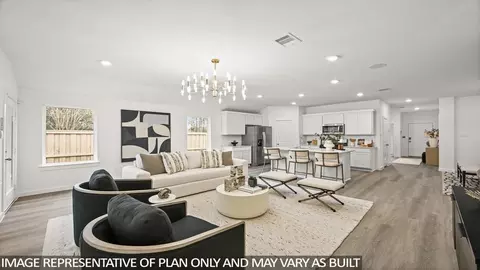 Living - 607 Bronze Wolf Ct, Conroe, TX 77303 photo 3 of 3