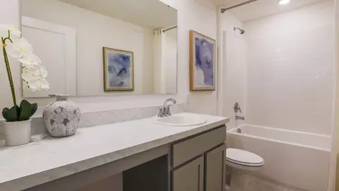 Bath - 2214 Elegant Mnr Cir, Edgewater, FL 32141 photo 1 of 3