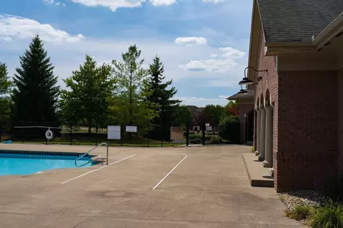 Exterior - 5469 Sheldon Close, Middletown, OH 45005 photo 24 of 59