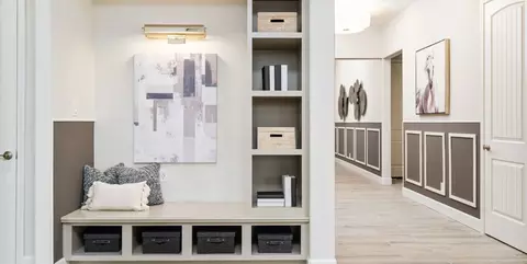 Entry Way - 536 N Ocean St, Tulare, CA 93274 photo 1 of 2