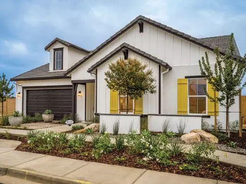 Exterior - 536 N Ocean St, Tulare, CA 93274 photo 5 of 7