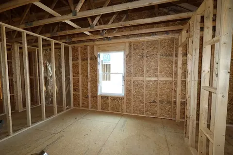 Bedroom - 1098 Brittany Dr, Delaware, OH 43015 photo 2 of 3