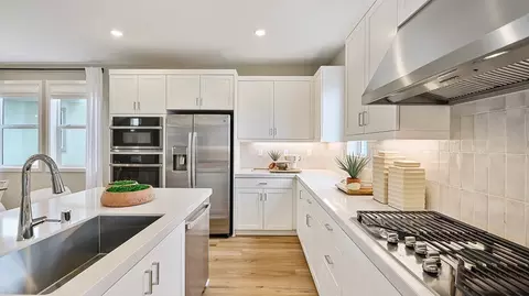 Kitchen - 27458 Pecan Pl, Valencia, CA 91381 photo 2 of 5