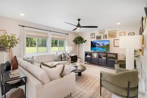 Living - Arizona Blvd., Three Rivers, MI 49093 photo 1 of 4