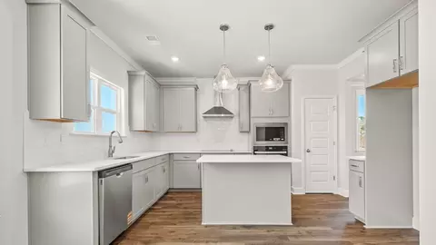 Kitchen - 201 Umber Rd, Locust Grove, GA 30248 photo 2 of 3
