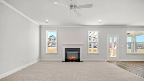 Living - 201 Umber Rd, Locust Grove, GA 30248 photo 5 of 8