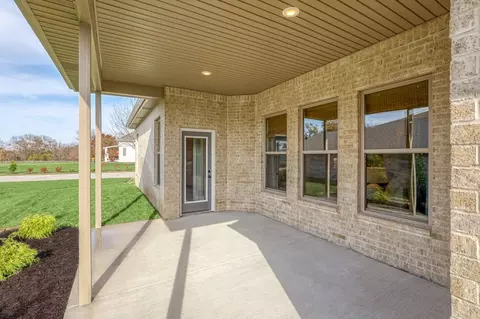 Exterior - 25374 W 91st Ter, Lenexa, KS 66227 photo 3 of 15