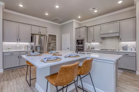 Kitchen - 25374 W 91st Ter, Lenexa, KS 66227 photo 5 of 6