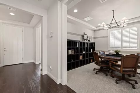 Entry Way - 1300 Flat Top Mesa Dr, Mesquite, NV 89034 photo 4 of 10