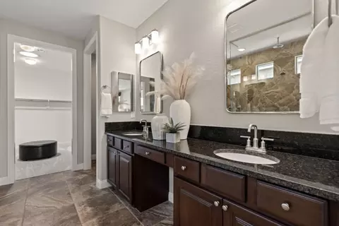 Bath - 1300 Flat Top Mesa Dr, Mesquite, NV 89034 photo 3 of 3
