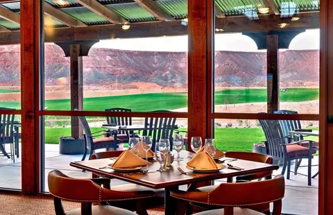 Dining - 1300 Flat Top Mesa Dr, Mesquite, NV 89034 photo 4 of 6