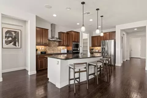 Kitchen - 1300 Flat Top Mesa Dr, Mesquite, NV 89034 photo 2 of 8