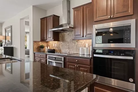 Kitchen - 1300 Flat Top Mesa Dr, Mesquite, NV 89034 photo 3 of 8