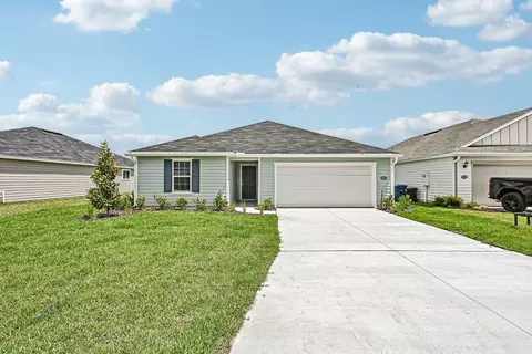8345 Hawkes Meadow Dr, Jacksonville, FL 32219