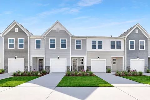 2938 Hickory Field Dr, Raleigh, NC 27616