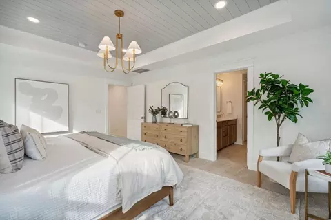 Bedroom - 897 Jp Stevens Rd, Seneca, SC 29678 photo 2 of 6