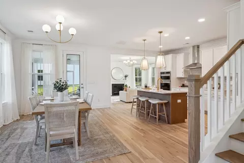 Dining - 897 Jp Stevens Rd, Seneca, SC 29678 photo 1 of 3