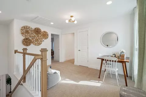 Entry Way - 897 Jp Stevens Rd, Seneca, SC 29678 photo 4 of 6