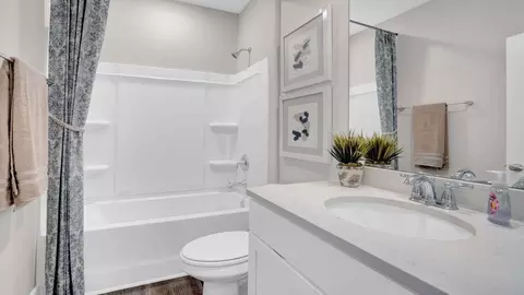Bath - 13400 Crane Dr, Vancleave, MS 39565 photo 3 of 5