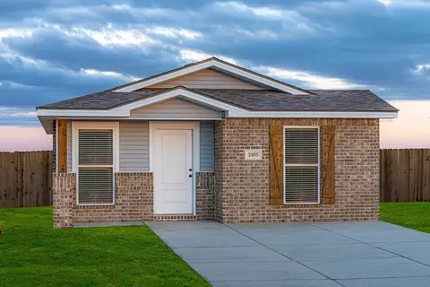 2002 Tractor Ave, Wolfforth, TX 79382
