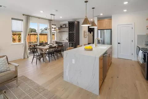 Kitchen - 145 Amanda Way, Windsor, CA 95492 photo 6 of 12