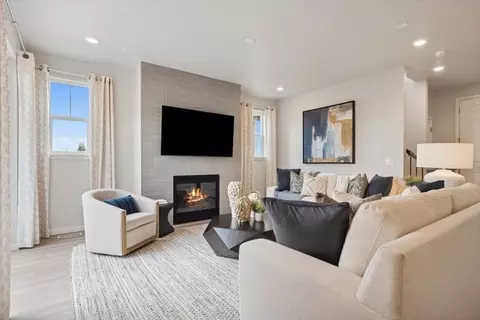 Living - 22737 E 47th Pl, Aurora, CO 80019 photo 2 of 2