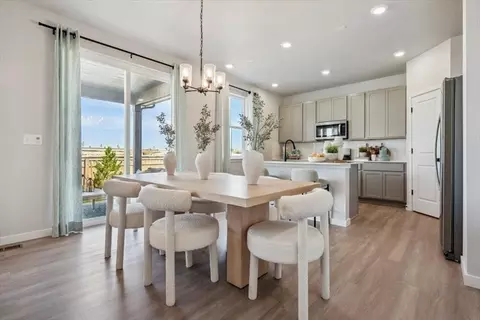 Dining - 22737 E 47th Pl, Aurora, CO 80019 photo 4 of 4
