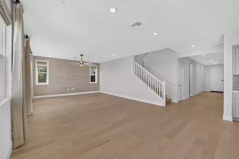 Living - 2911 Penelope St, Tracy, CA 95377 photo 2 of 3