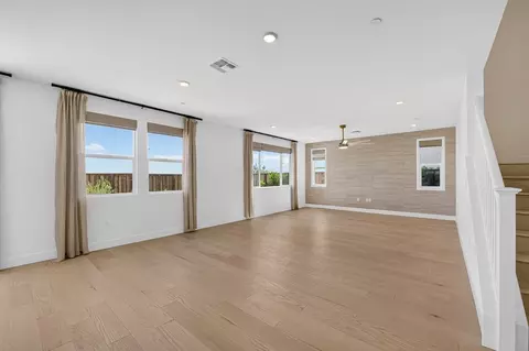 Living - 2911 Penelope St, Tracy, CA 95377 photo 3 of 3