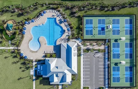 View/Area - 5367 Wolf Creek Dr, Apollo Beach, FL 33572 photo 4 of 5