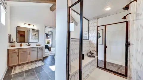 Bath - 2020 Windy River Path, Leander, TX 78641 photo 3 of 5