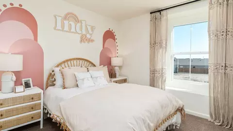 Bedroom - 5220 E Tower Ave, Fresno, CA 93725 photo 3 of 4