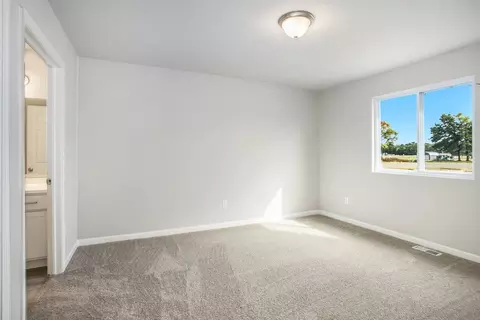 Bedroom - 511 Mckinley Ct, Three Rivers, MI 49093 photo 2 of 2