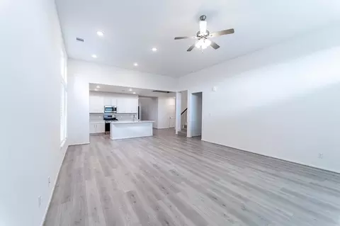 Living - 1722 Navigation Ln, Angleton, TX 77515 photo 2 of 14