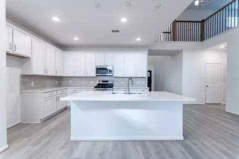 Kitchen - 1722 Navigation Ln, Angleton, TX 77515 photo 3 of 19
