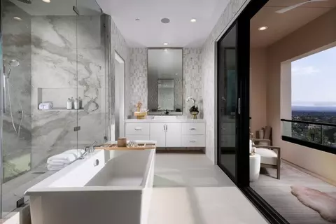 Bath - 483 Promontory, Irvine, CA 92602 photo 1 of 2