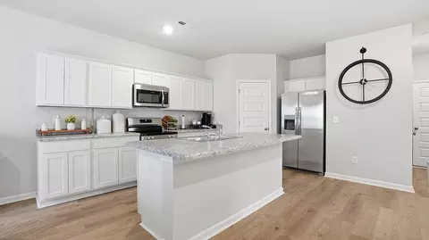 Kitchen - 79 Orion Dr, Cullman, AL 35055 photo 4 of 7