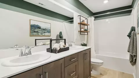 Bath - 25039 Country Fair Dr, Corona, CA 92879 photo 1 of 1