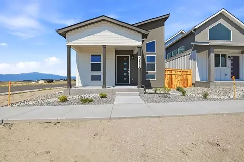 8711 Naperville Hts, Colorado Springs, CO 80908